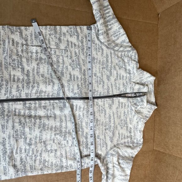 Zyia Active Sweatshirt Women SIZE Small Ivory Gray Long Sleeve Full Zip Collared - Picture 5 of 8